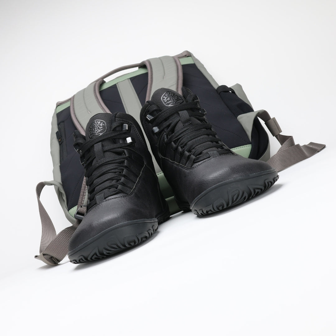 Vaistoa Uoma 2 Waterproof Barefoot Trekking Shoes Black Backpack