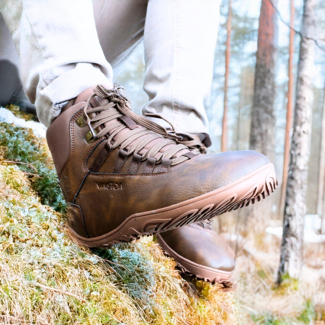Vaistoa Uoma 2 Waterproof Barefoot Trekking Shoes Brown Lifestyle Spring Sitting