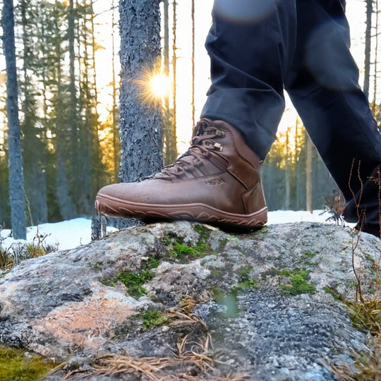 Vaistoa Uoma 2 Waterproof Barefoot Trekking Shoes Brown Lifestyle Spring Standing