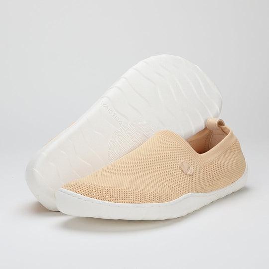Vaistoa Lempeä 2 barefoot slip-on shoes peach – Design from Finland