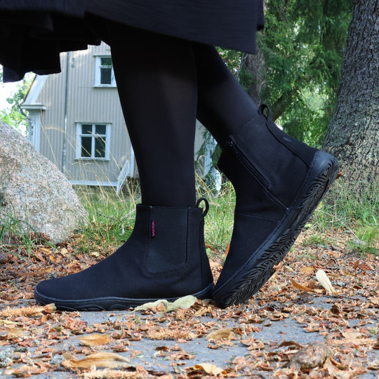 Vaistoa Kajo | Barefoot Chelsea Boots