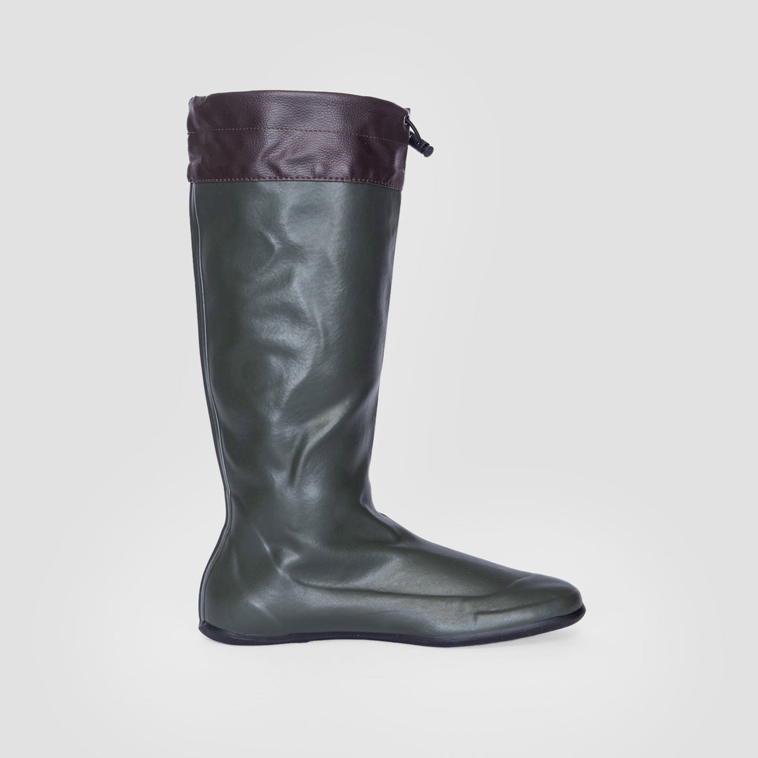 Vaistoa Korpi barefoot rain boots green flat zero drop outsole medial view