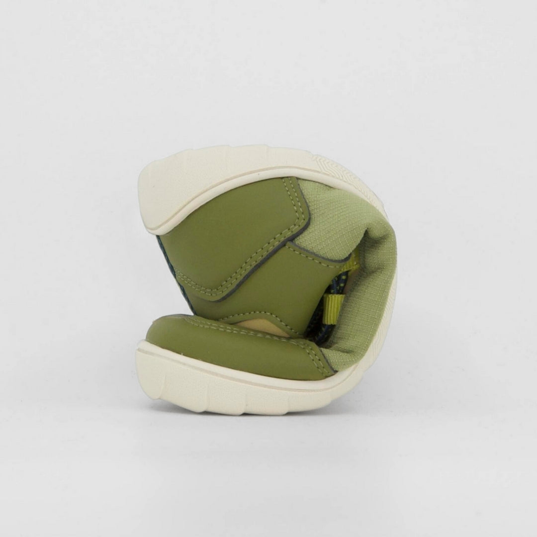 Vaistoa Kumpu Kids barefoot sneakers olive thin flexible outsole