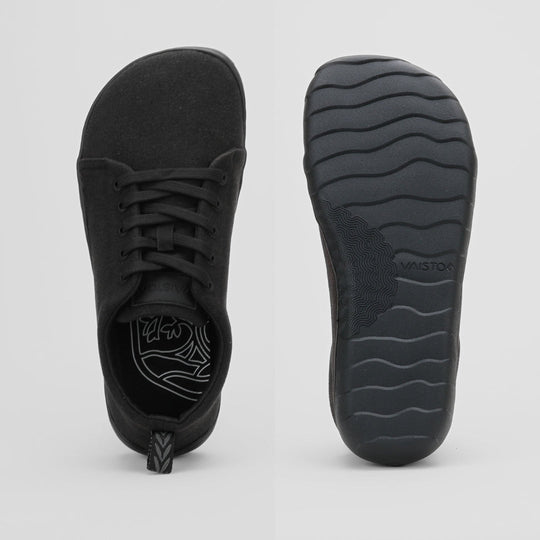 Vaistoa Rento canvas barefoot sneakers black foot shaped wide toe box