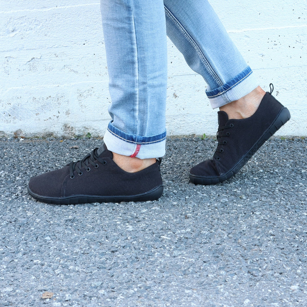 Vaistoa Rento canvas barefoot sneakers black user image