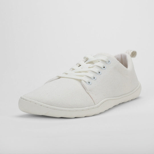 Vaistoa Rento canvas barefoot sneakers white front diagonal view