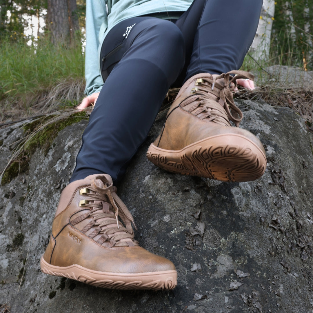 Barefoot hiking boots women's shop