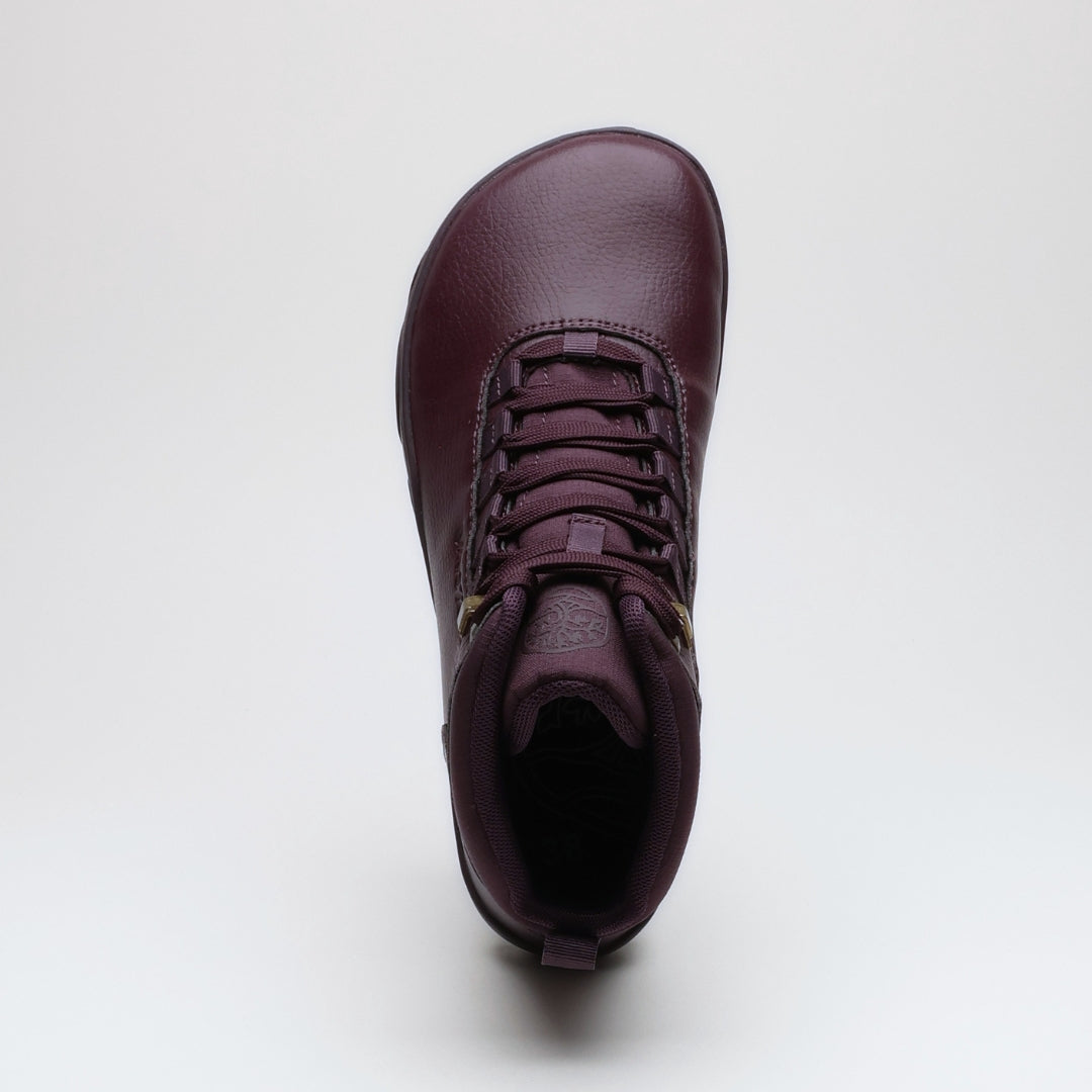 Vaistoa Uoma 2 barefoot trekking boots plum red – one boot seen from directly above, showing the wide foot-shaped toe box