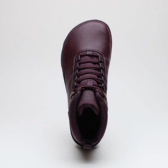 Vaistoa Uoma 2 barefoot trekking boots plum red – one boot seen from directly above, showing the wide foot-shaped toe box
