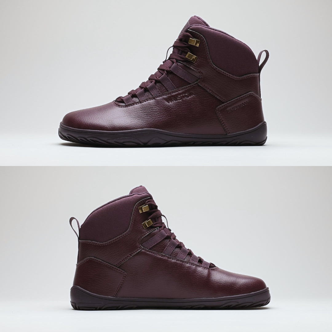 Vaistoa Uoma 2 barefoot trekking boots plum red – a two-part image of the same shoe from the side, the lateral side above and the medial side below, with the embossed Vaistoa name and the Waterproof label visible, showing the flat zero-drop outsole
