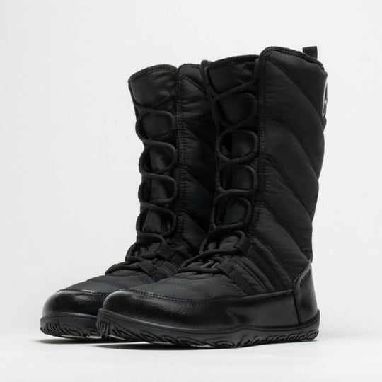 Vaistoa Hanki 3 barefoot winter snow boots, colour Black – studio photo: pair from the front at an angle.
