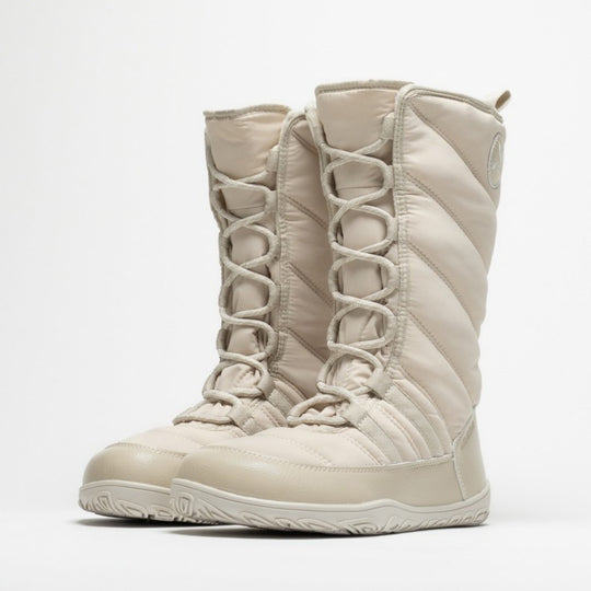 Vaistoa Hanki 3 barefoot winter snow boots, colour Vanilla – studio photo: pair from the front at an angle.