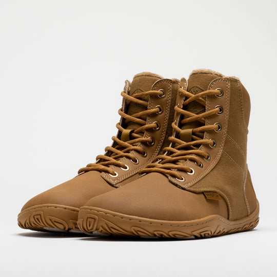 Vaistoa Hurmos 3 casual winter barefoot boots – pair shown from a front angle with the lacing and the Vaistoa label on the side visible