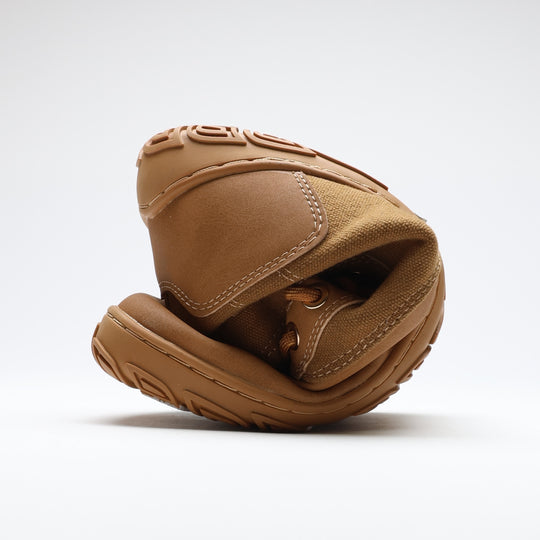 Vaistoa Hurmos 3 casual winter barefoot boots – shoe rolled up, showing how the thin, flexible outsole bends