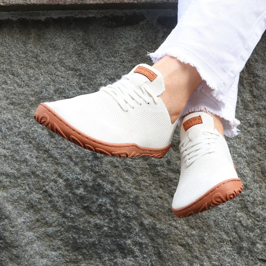 vaistoa iloa barefoot shoes knitted sneakers natural white with terracotta sole spring lifestyle sitting