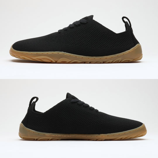 Vaistoa Iloa knitted barefoot sneakers – shoe shown from both sides, flat zero drop sole visible against a light background
