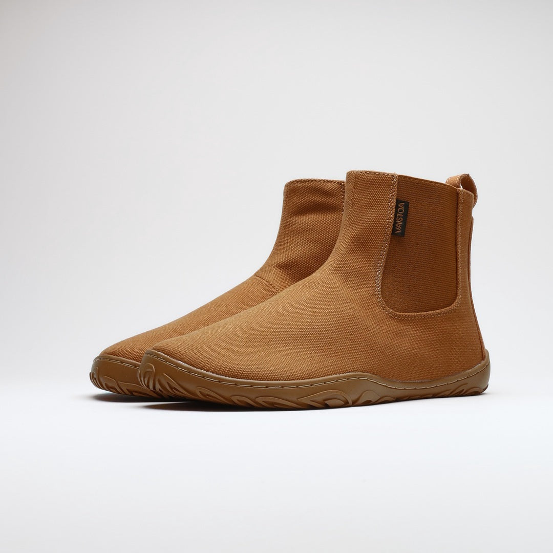 Vaistoa Kajo 2 barefoot chelsea boots – almond brown pair shown from a front angle against a light background