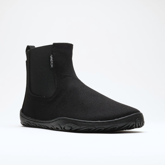 Vaistoa Kajo 2 barefoot chelsea boots – classic black single shoe shown from a front angle against a light background