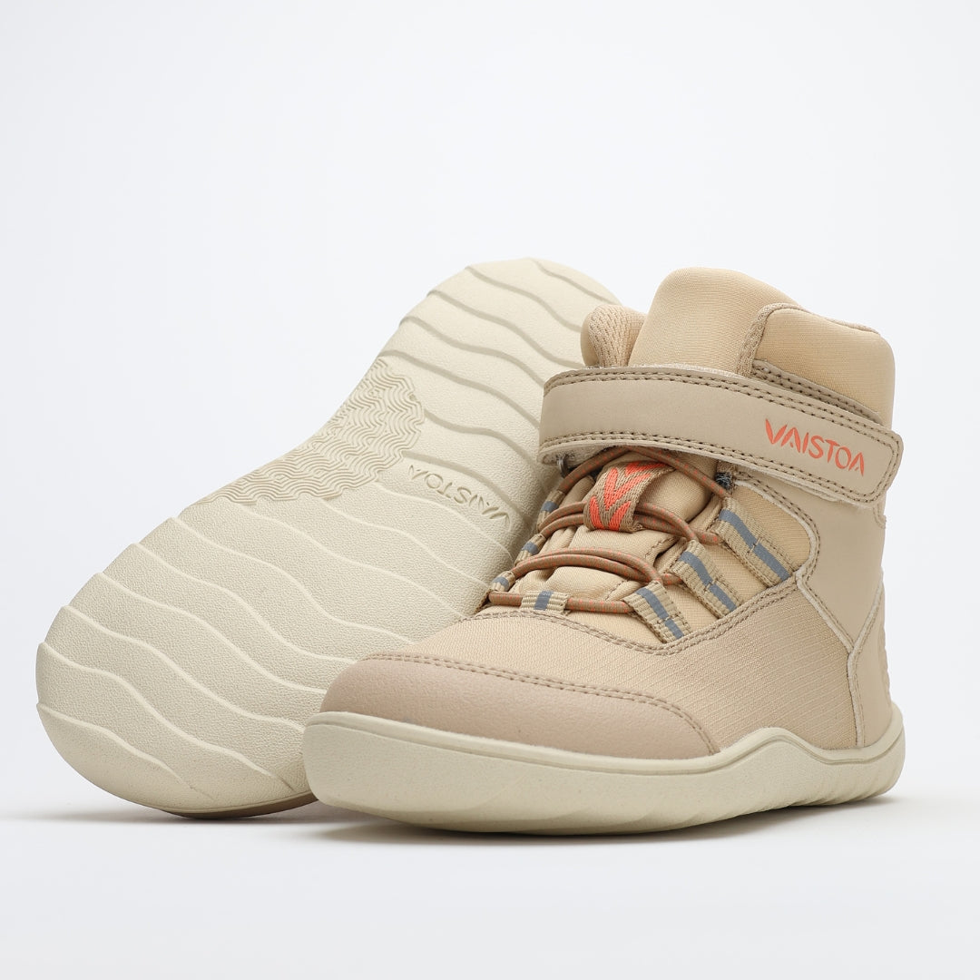 vaistoa kaste vedenpitavat lasten paljasjalkakengat beige design from finland