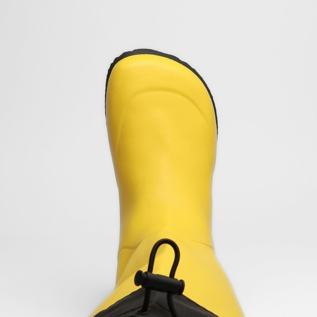 Vaistoa Katve 2 barefoot rubber boots yellow wide foot-shaped toe box seen from above