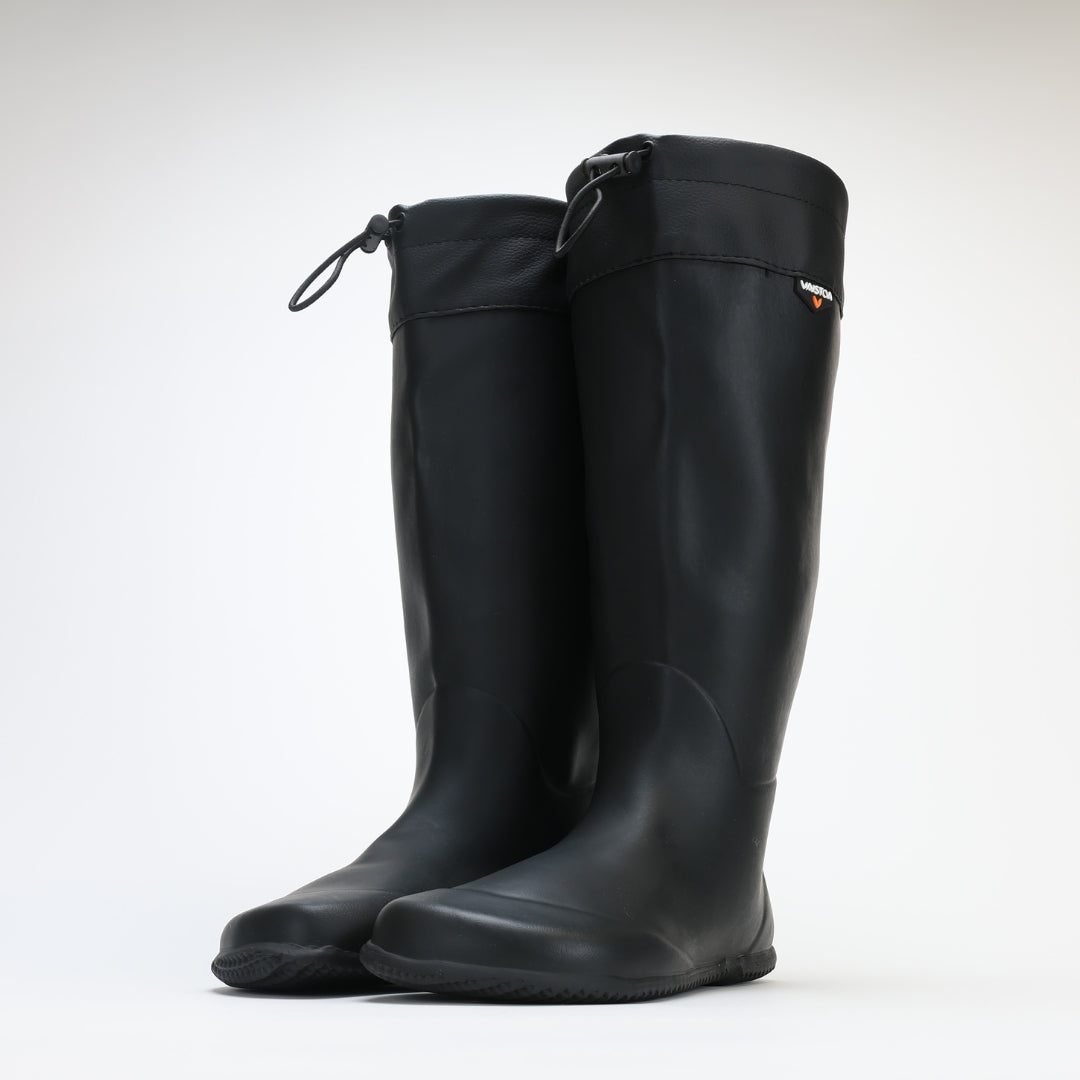 vaistoa katve barefoot shoes rubber rain boots black pair front angle