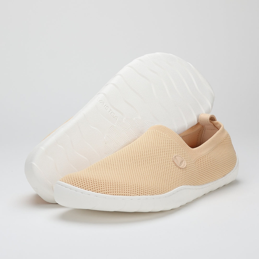 Vaistoa Lempeä 2 barefoot slip-on shoes peach – Design from Finland