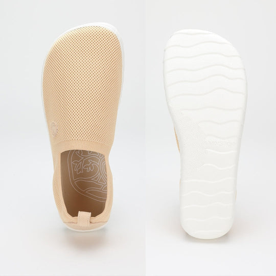 Vaistoa Lempeä 2 barefoot slip-on shoes peach – wide, foot-shaped toe box