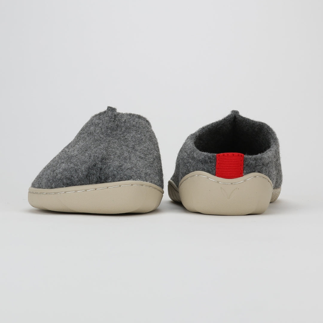 vaistoa toive barefoot felt slippers gray front and back view