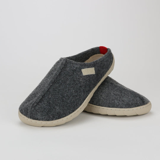 vaistoa toive barefoot felt slippers gray front angle shoes stacked