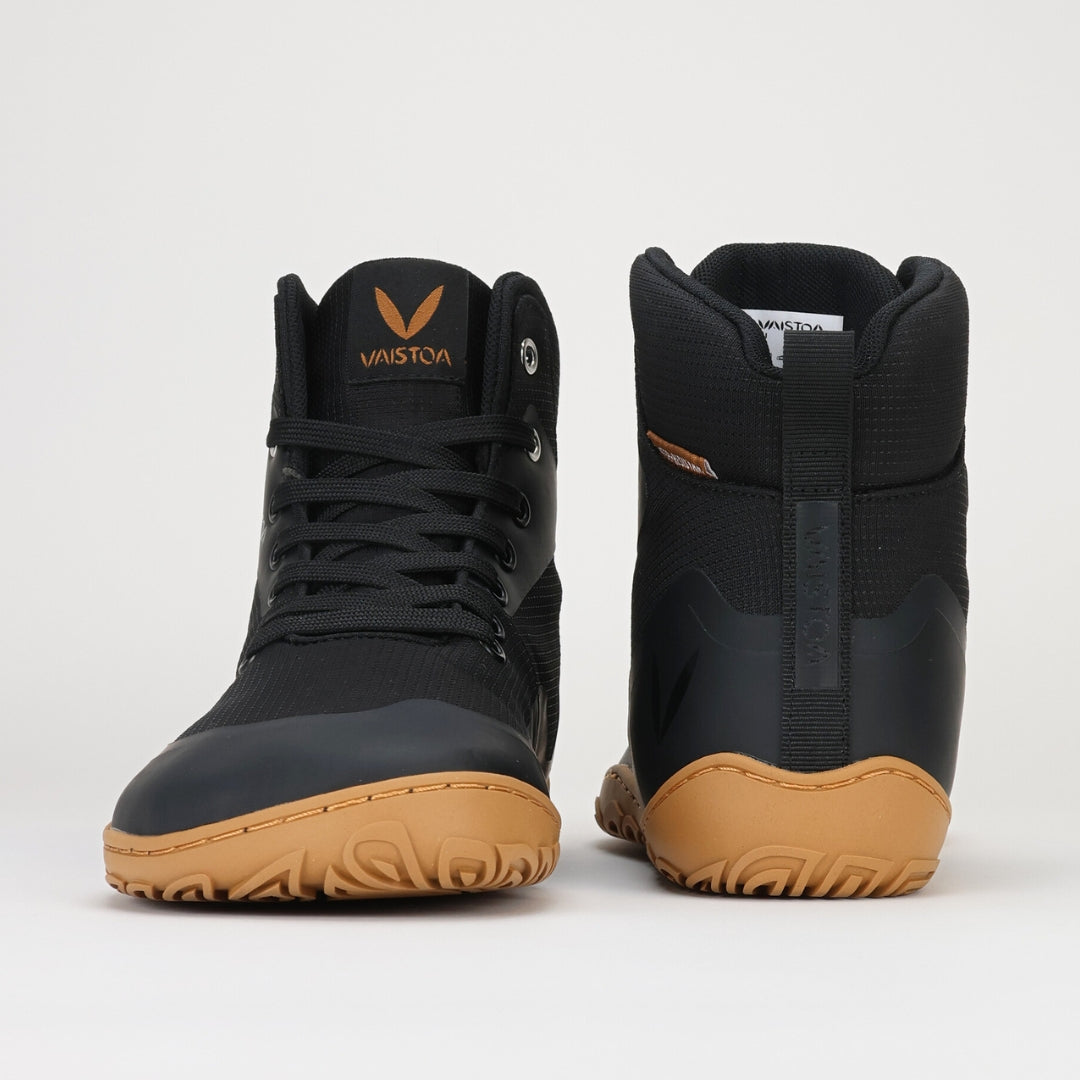 Vaistoa Tuohi barefoot trekking shoes black – front and back views