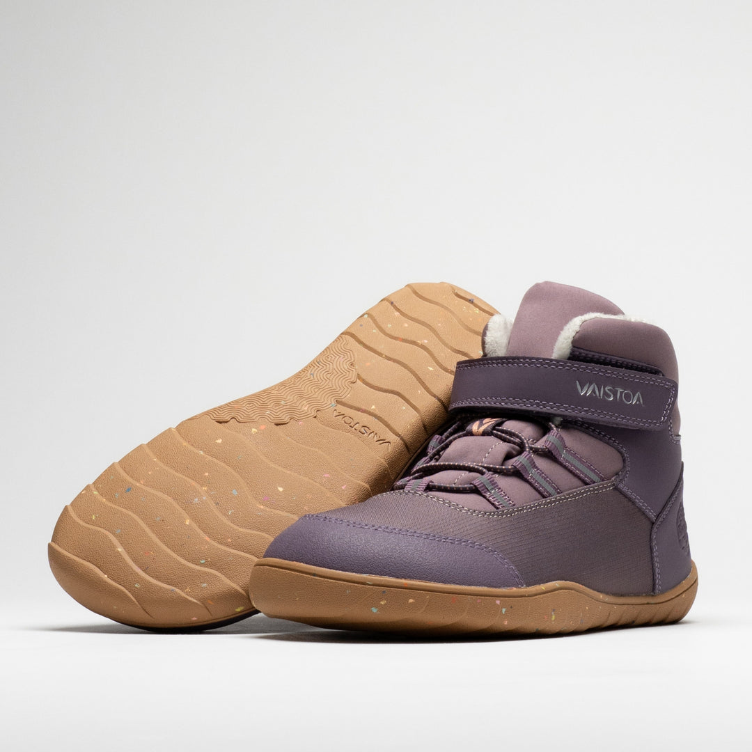 Vaistoa Ulappa 2 kids waterproof barefoot sneakers – pair with one shoe lying on its side with the outsole facing the camera and the other standing in front of it at a front angle, showing the hook-and-loop strap and quick lacing, against a light background