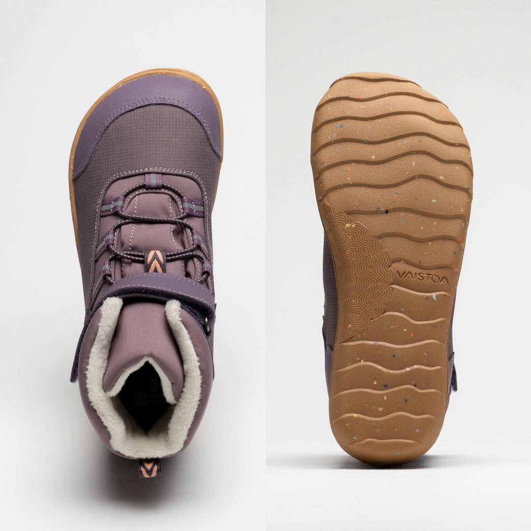 Vaistoa Ulappa 2 kids waterproof barefoot sneakers – one shoe shown from above highlighting the wide foot-shaped toe box, quick lacing and faux fur lining, and the other shown from below with the wave-patterned outsole and Vaistoa logo