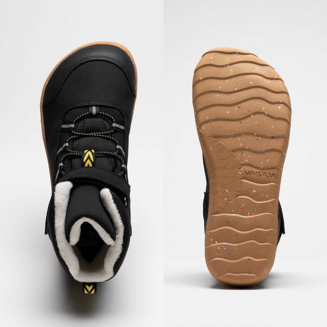 Vaistoa Ulappa 2 kids waterproof barefoot sneakers – one shoe shown from above highlighting the wide foot-shaped toe box, quick lacing and faux fur lining, and the other shown from below with the wave-patterned outsole and Vaistoa logo